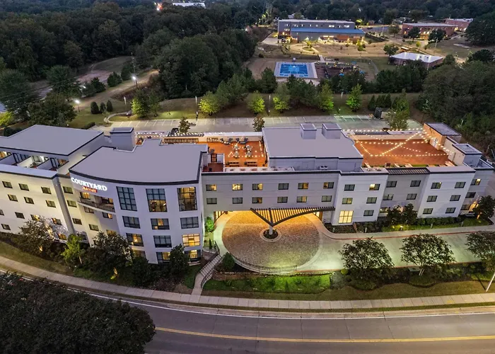 Courtyard By Marriott Oxford Hotel
