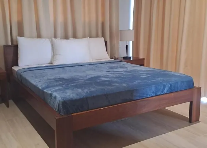 Houttuyn Wellness River Resort Paramaribo