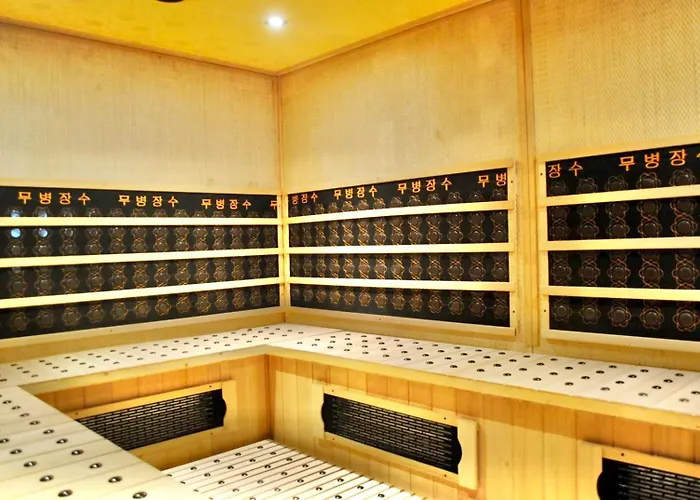 Selah Pods Hotel Manila