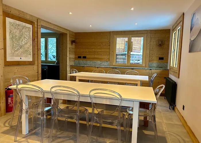 The Castle, 10 Bedroom Chalet, Chamonix Centre