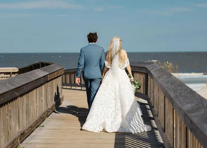 Courtyard By Marriott Jekyll Island Hotel