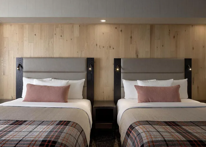 Peaks Hotel And Suites Banff