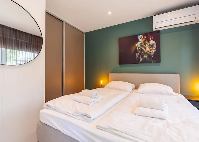 Welcome in - Beachhouse Renesse 2645 aan de duinen - Camping Julianahoeve