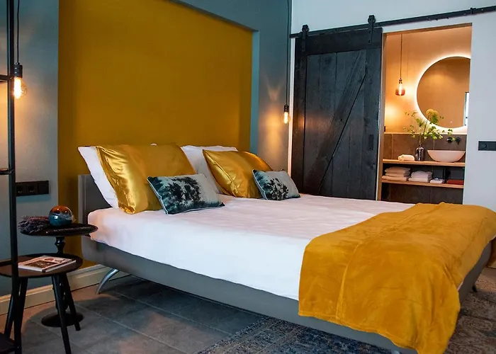 B And B Suite No.3