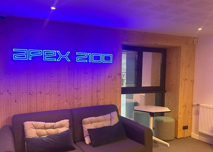 Apex2100 International Ski Academy Tignes