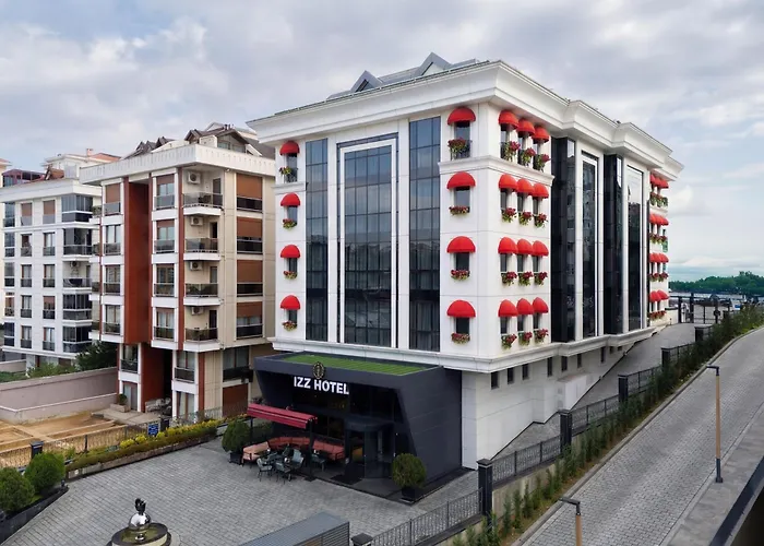 Izz Hotel Kosuyolu Istanboel