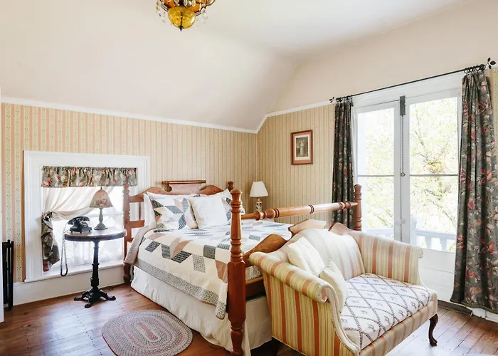 The Mulberry Inn -An Historic Bed And Breakfast St. George