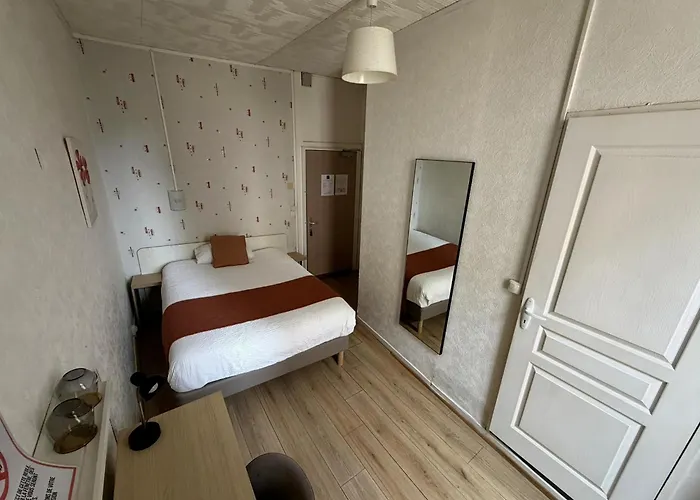 Hôtel les Platanes Villeneuve-sur-Lot