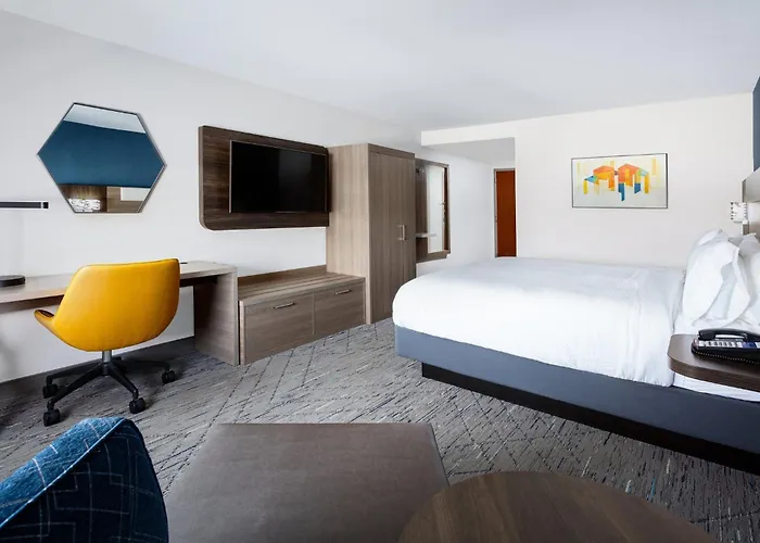 Holiday Inn Express & Suites Williamsburg By Ihg