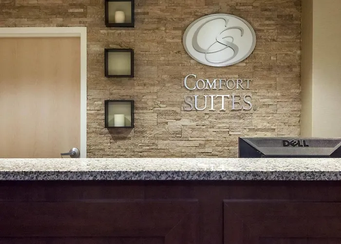 Comfort Suites Tulsa Central