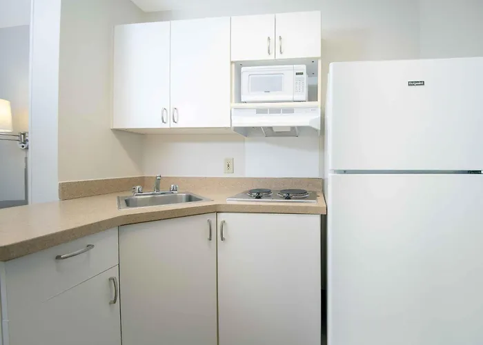 Extended Stay America Suites - West Palm Beach - Northpoint Corporate Park