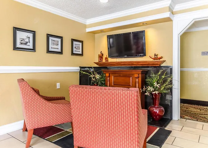 Rodeway Inn & Suites Jacksonville Near Camp Lejeune