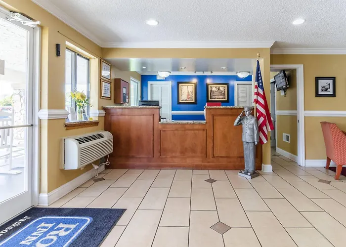 Rodeway Inn & Suites Jacksonville Near Camp Lejeune