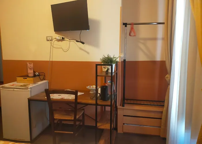Bed & Breakfast Hostel H24