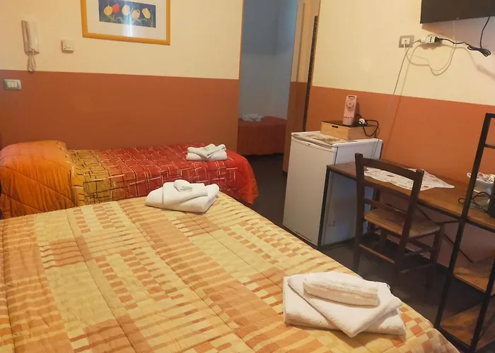 Bed & Breakfast Hostel H24