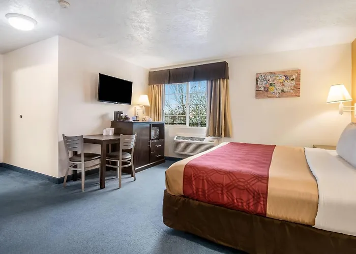 Econo Lodge Corvallis Near University