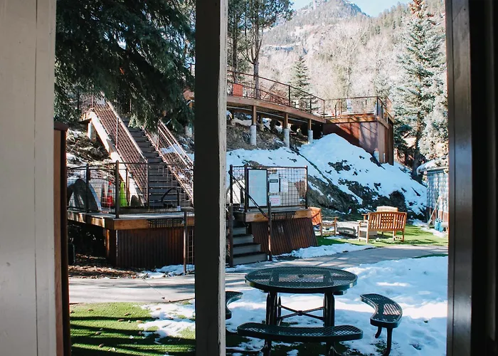 Box Canyon Lodge And Hot Springs