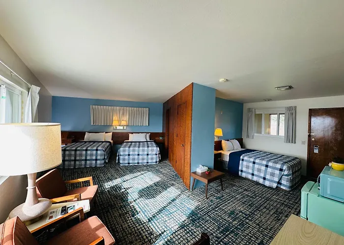 Curly Redwood Lodge Crescent City