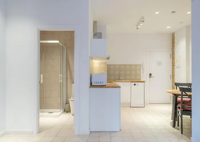 Modern Apartment Close To City Centre