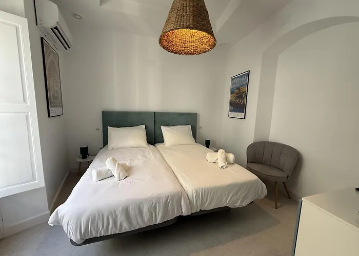 Casa Cristóbal Colón habitaciones con vistas a Semana Santa y Fiestas Ayamonte
