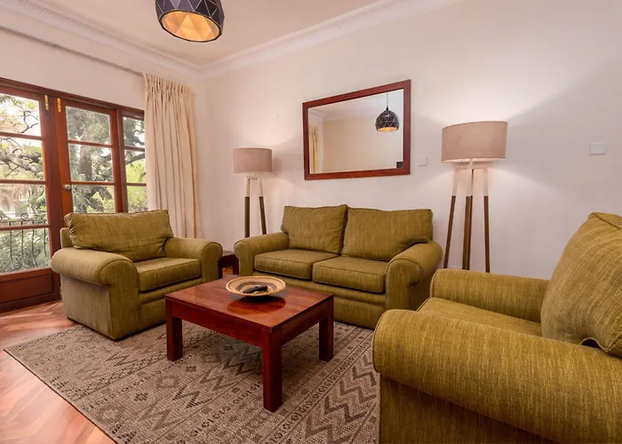 Bronte Hotel