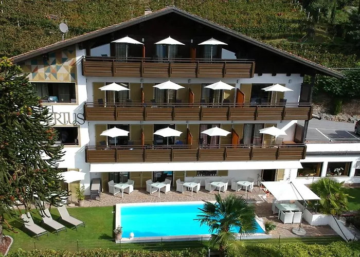 Hotel Garni Hubertus Tirolo