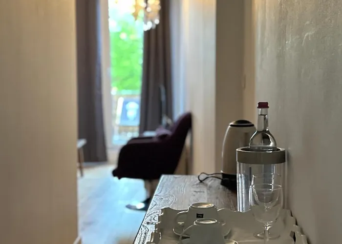 Hotel Six! Eat Work Sleep Brühl