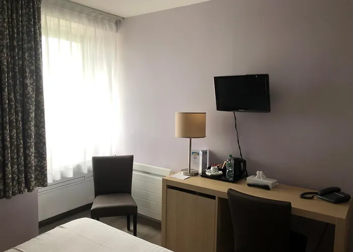 Cit'Hotel La Pyramide