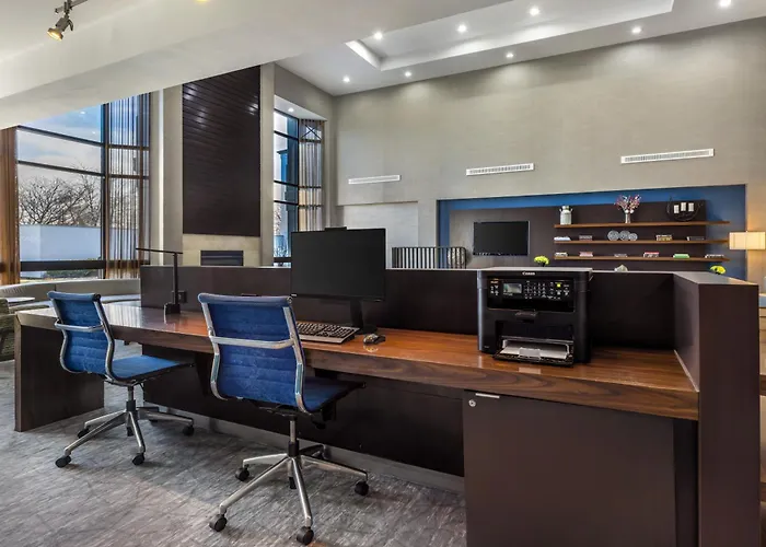 Best Western Plus Elgin - Chicago West Dundee