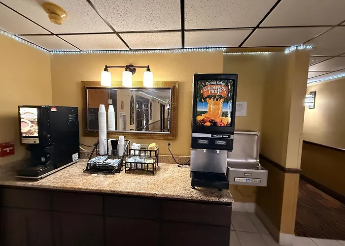 Fairview Inn & Suites Whitewater