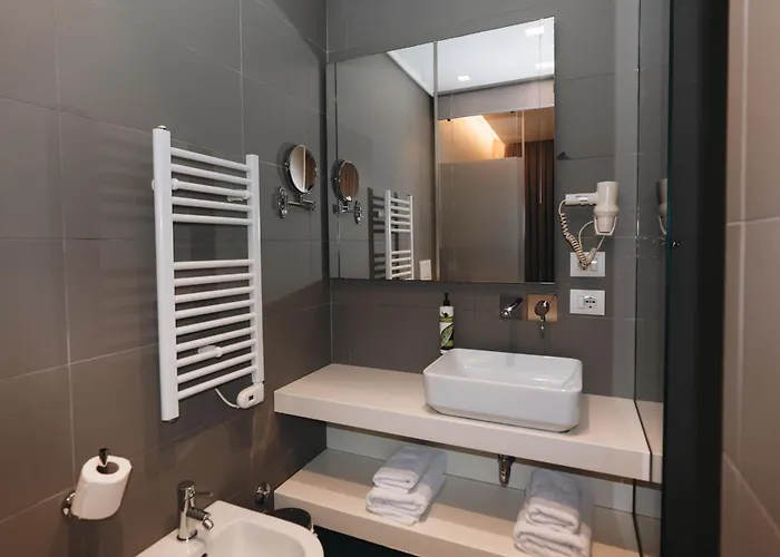 Hotel Theatro- City Center