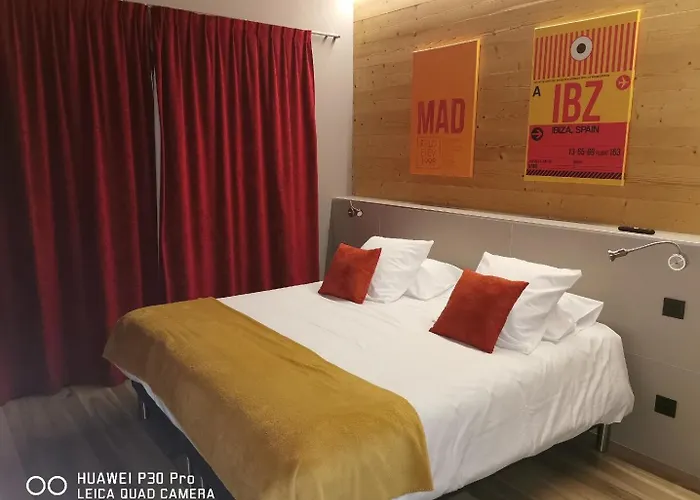 World Hotel