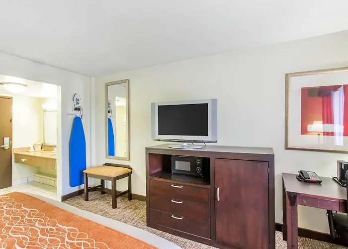 Comfort Inn Franklin Highway 96