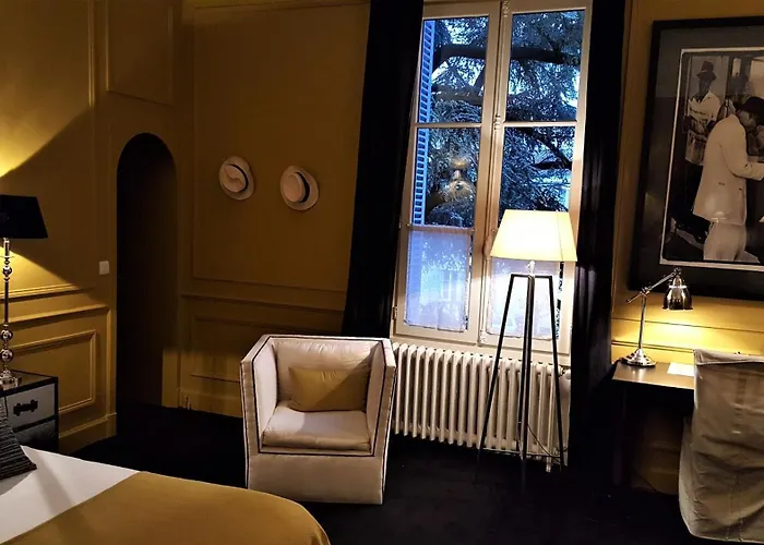 Chambres d'Hôtes Maison La Porte Rouge Niort