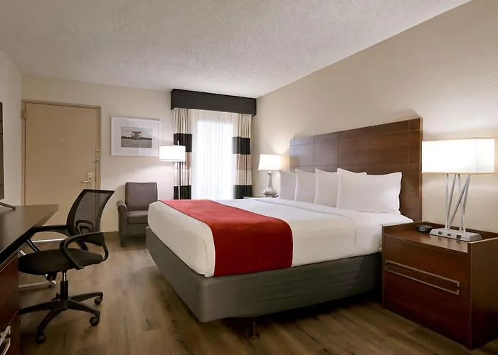 Ramada By Wyndham Sarasota Waterfront Hotel South Bradenton