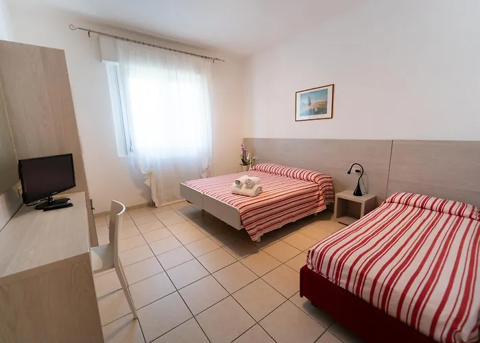 Hotel Dafne Punta Marina