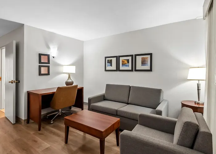 Comfort Suites Near Potomac Mills Woodbridge