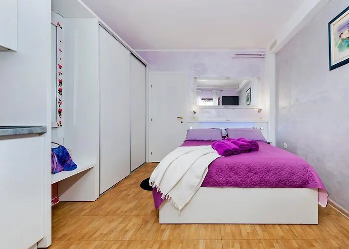 Apartments And Room Villa Dea Adults Only Rovinj