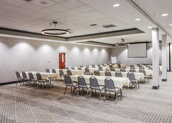 Holiday Inn Quincy By Ihg