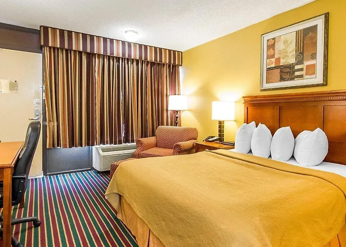 Quality Inn Dyersburg I-155