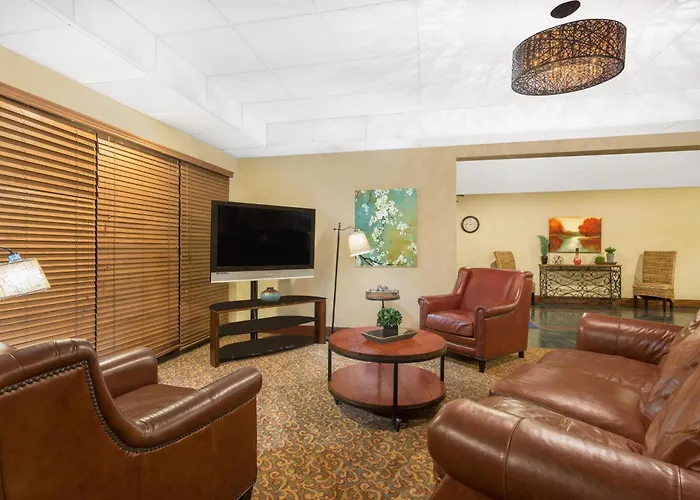 Baymont By Wyndham Fayetteville