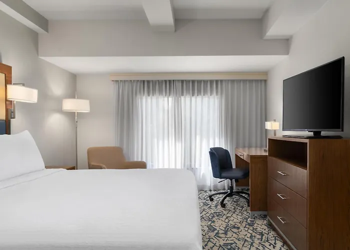 Homewood Suites By Hilton Boston Brookline-Longwood Medical