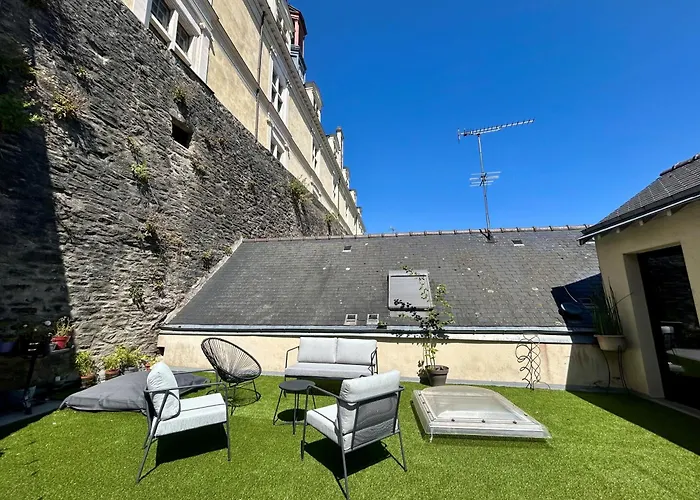 Logis Hotel du Maine Laval 