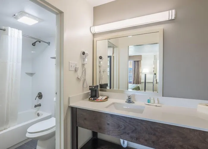 Quality Inn & Suites Conference Center Thomasville