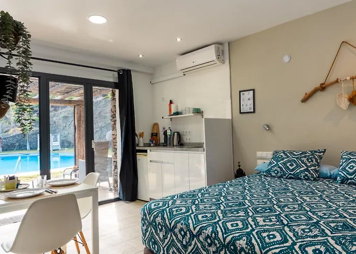 La Casa Del Burro Bed and Breakfast Nerja