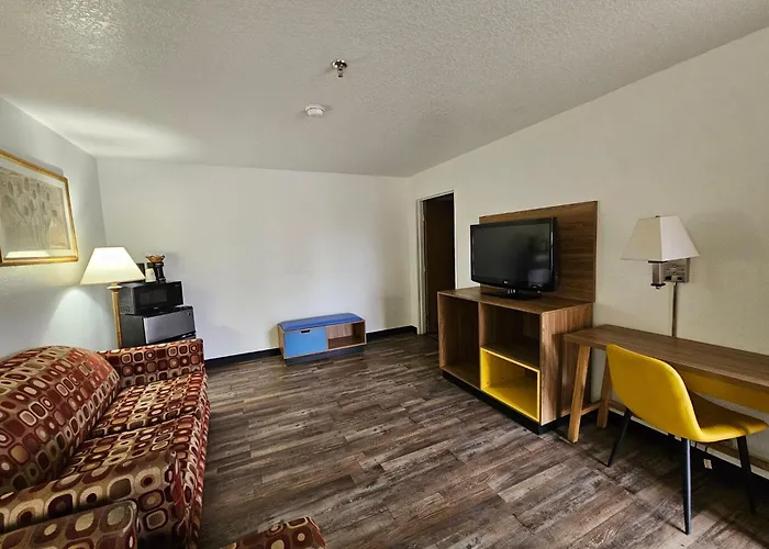 Clarion Inn Near Colorado River