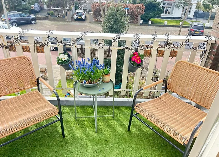 Lovely Spacious Apartment Zandvoort