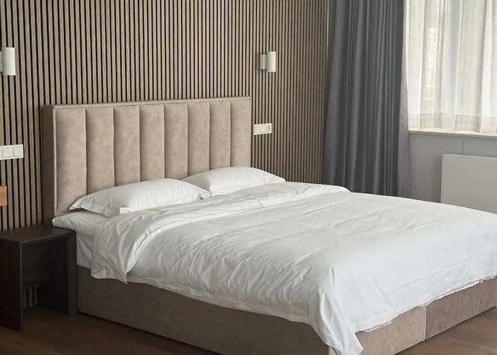 Tung Hotel