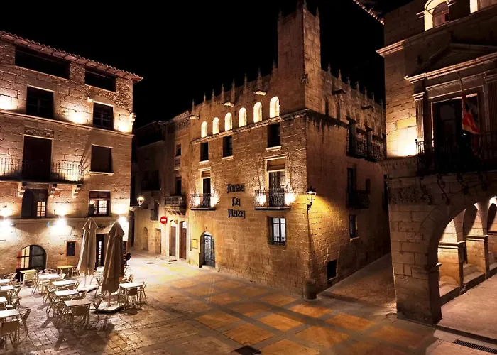 Hotel Fonda la Plaza Valderrobres