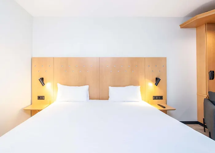Hotel Ibis Alcala De Henares La Garena